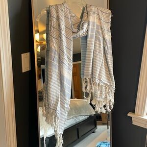 Charming Charlie Blue and White Scarf